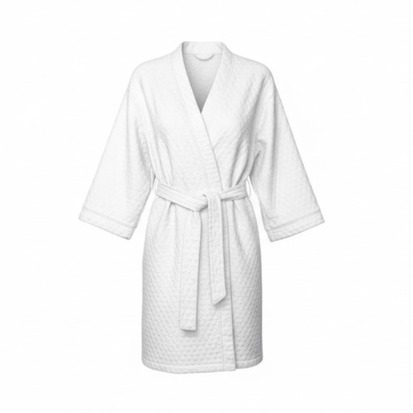 Jones New York Other - Jones New York quilted  white,short dressing gown with inside and outside tie